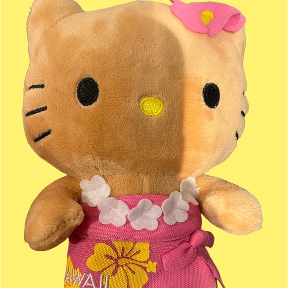 Sanrio Toys New With Tags Sanrio Hello Kitty Tan Plush Hawaii